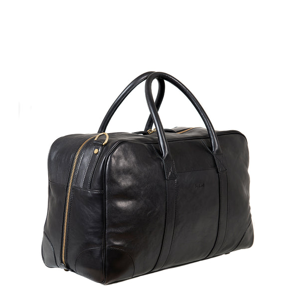 byAxel svart weekend bag i läder tillverkad i Italien.